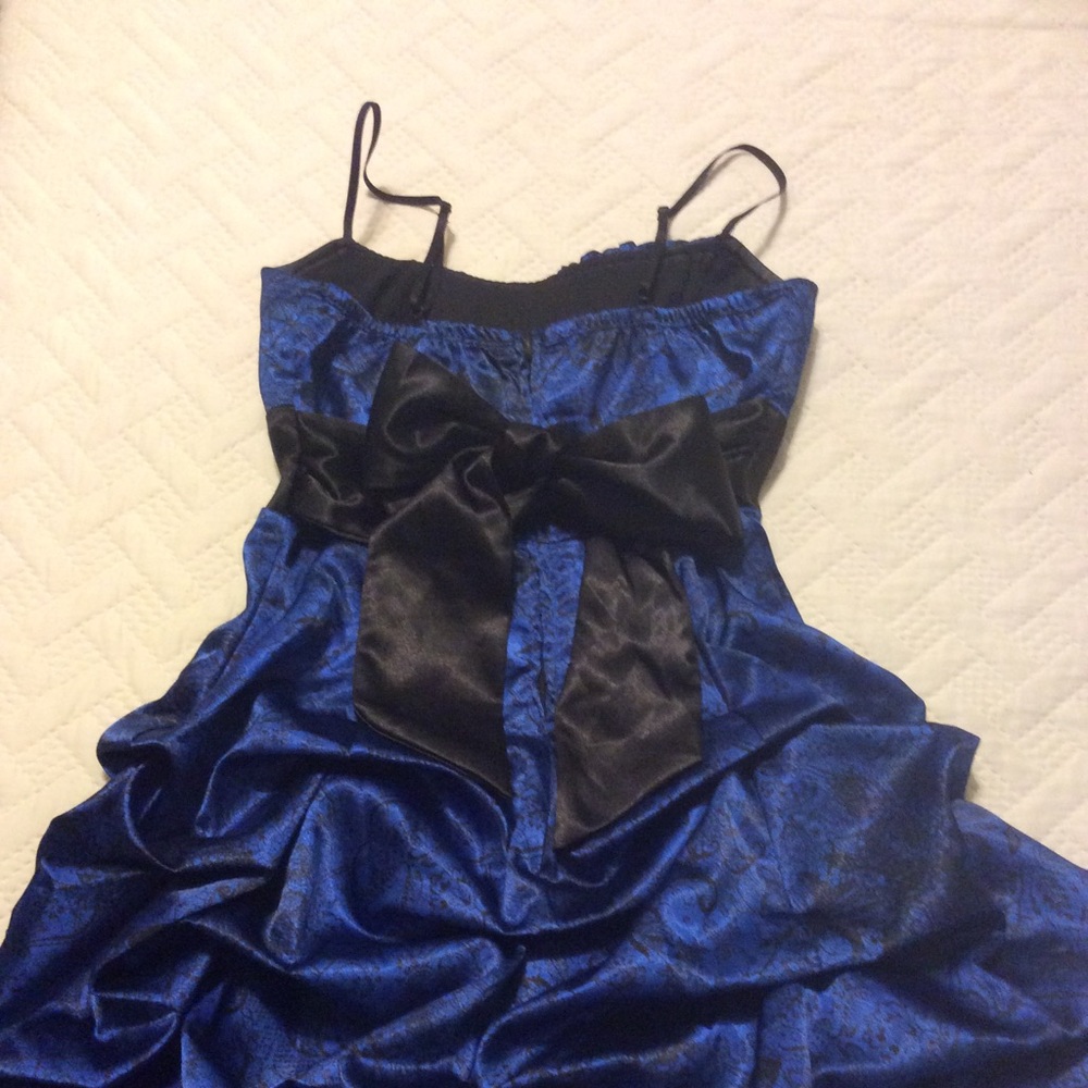 💕Ruby Rox Ruched Spaghetti Strap Dress💕 - Picture 4 of 5
